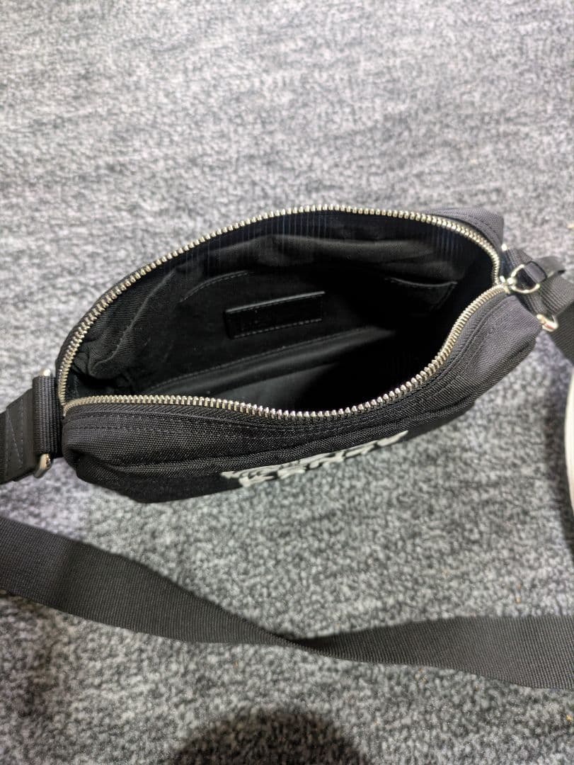 BakiKENZO トラ刺繍 ブラックショルダーバッグ