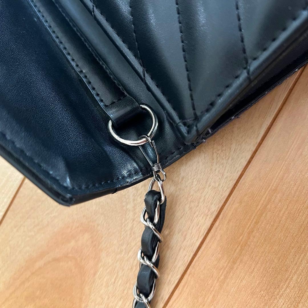 Yves Saint Laurent (イヴ・サンローラン) ショルダーバッグ