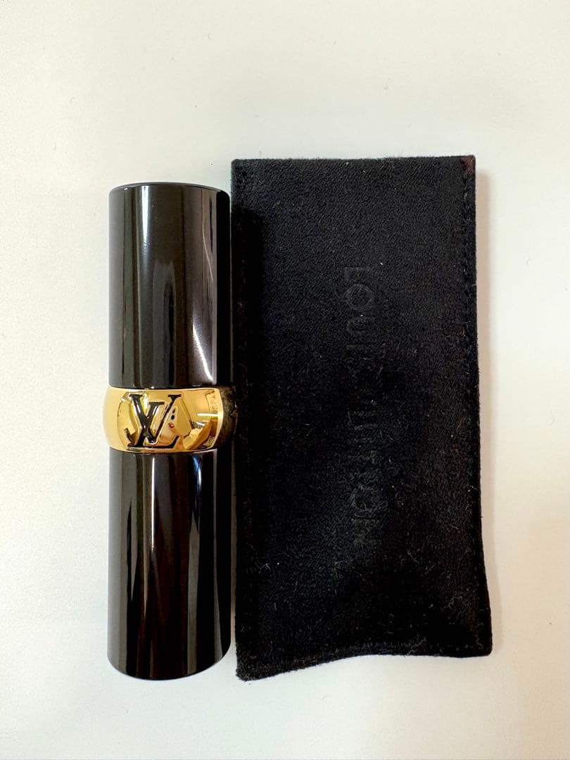 ◎ LV ルージュ サテン リップスティック 896