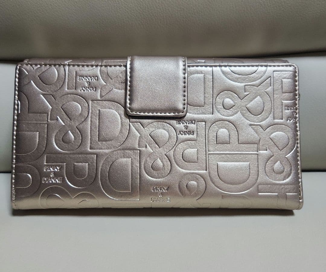 ピンキーアンドダイアン　PINKY & DIANNE 長財布 大容量カード