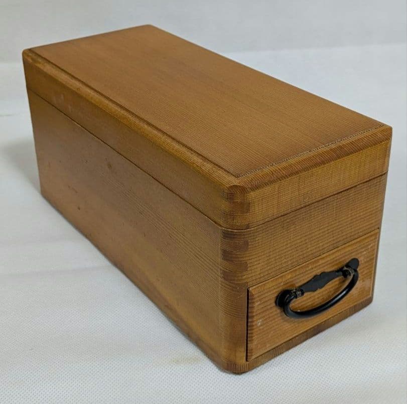 鰹節削り器【宗近】東京製　木製　本職用　かつ箱　鰹節削り器　かつお節削り器