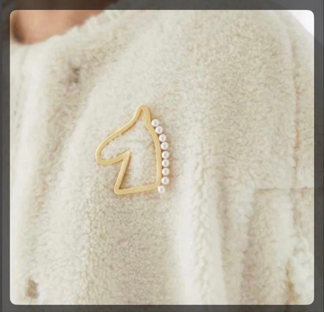 SEVEN TEN by miho kawahito ホースブローチ