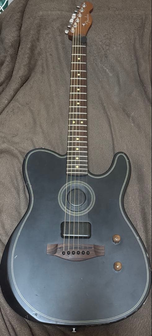 Fender アコスタソニック