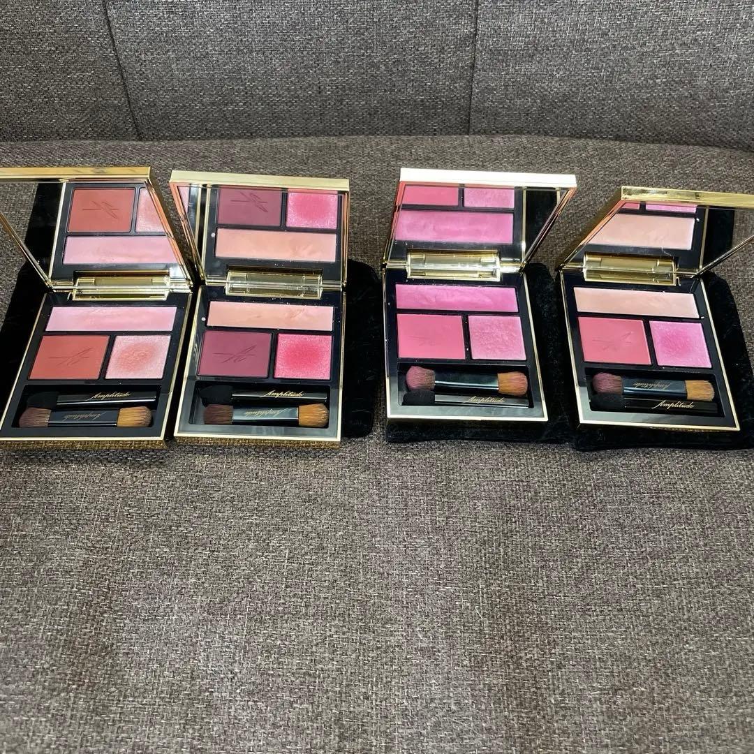 デパコス★☆Amplitude ピンクアイシャドウパレット オマケ付き❤︎