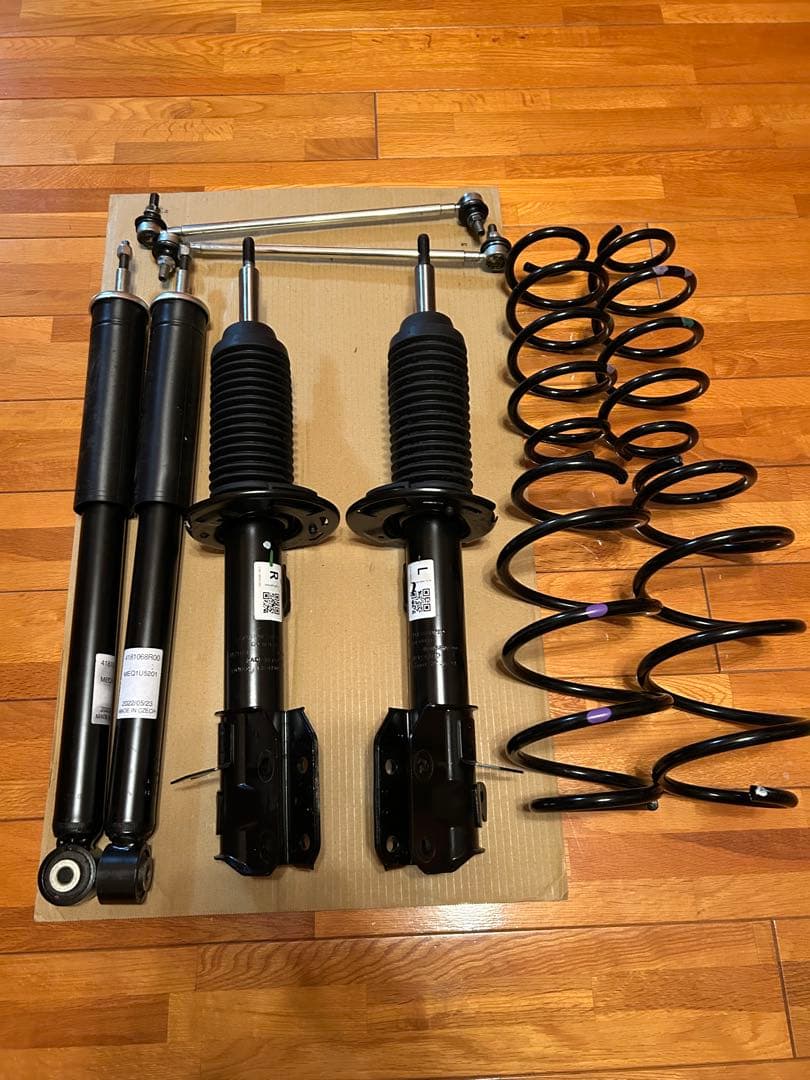 【新車外し】zc33s 純正サスペンション ショックアブソーバー