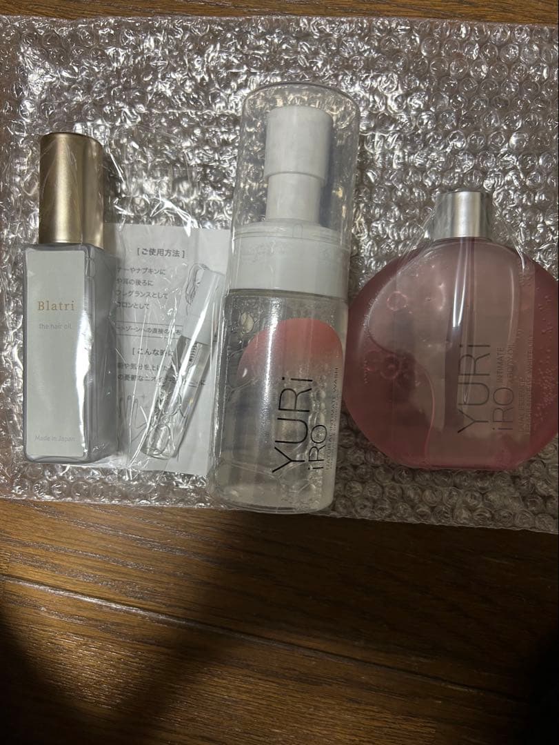 YURiiRO ユリイロ　ボディオイル　ボディウォッシュ　おまけ付