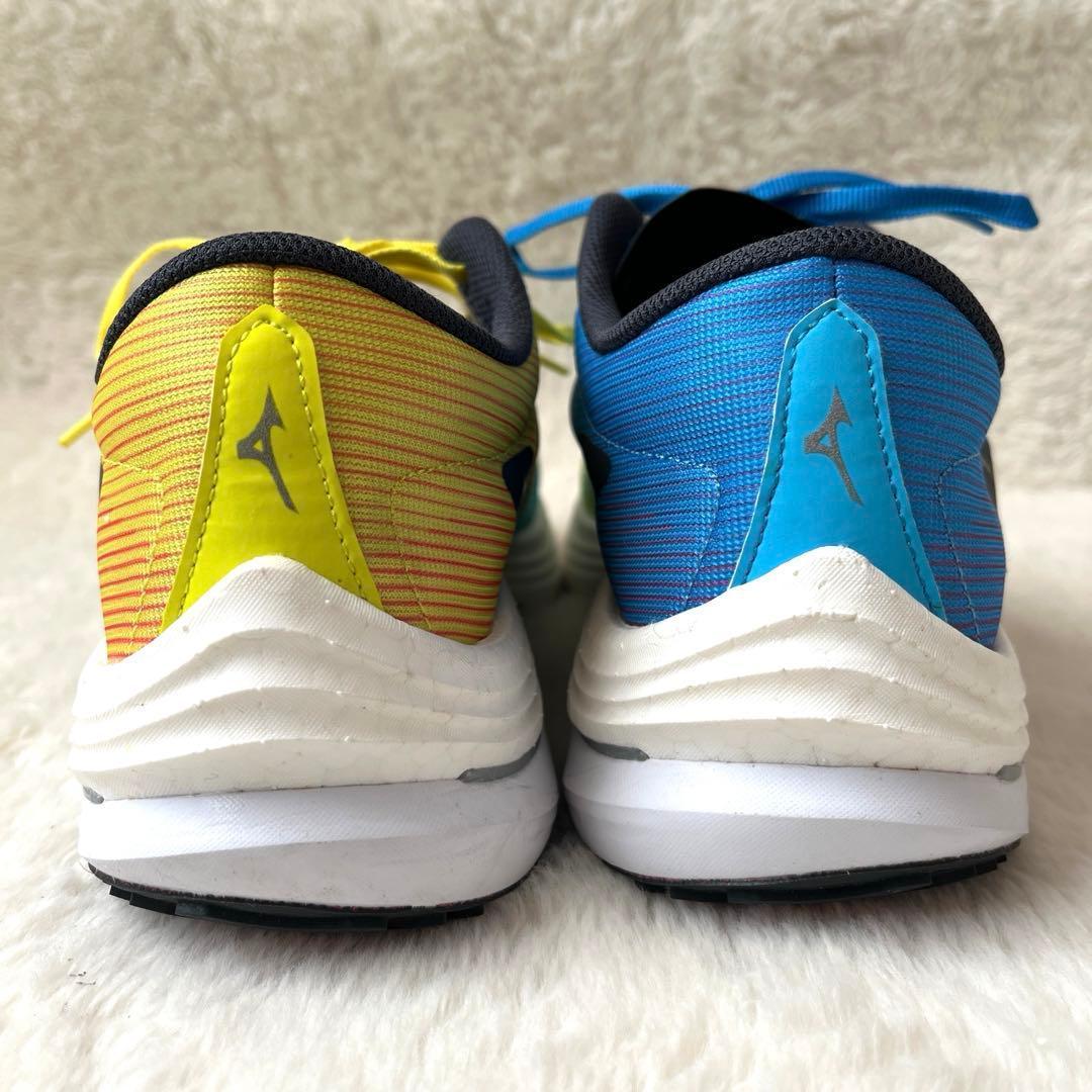 【美品】ミズノ ウエーブリベリオンフラッシュ 27cm