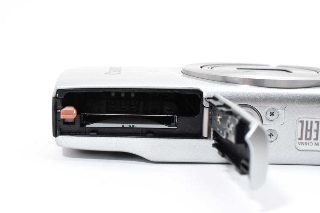 ■ 新品未使用品 ■ キヤノン　Canon IXY200 シルバー≪元箱付属≫