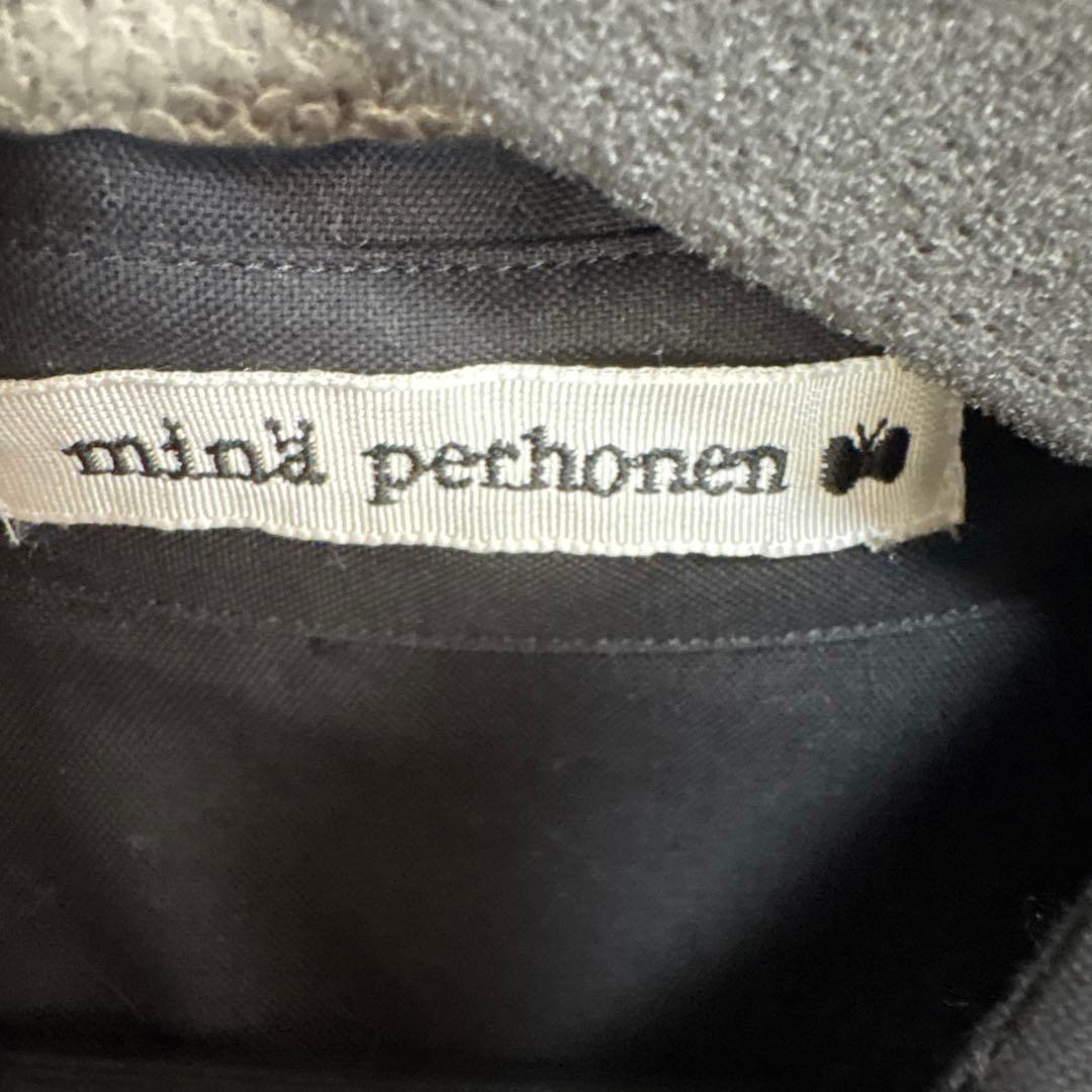 新品　ミナペルホネン ブラック ボタン付きシャツ