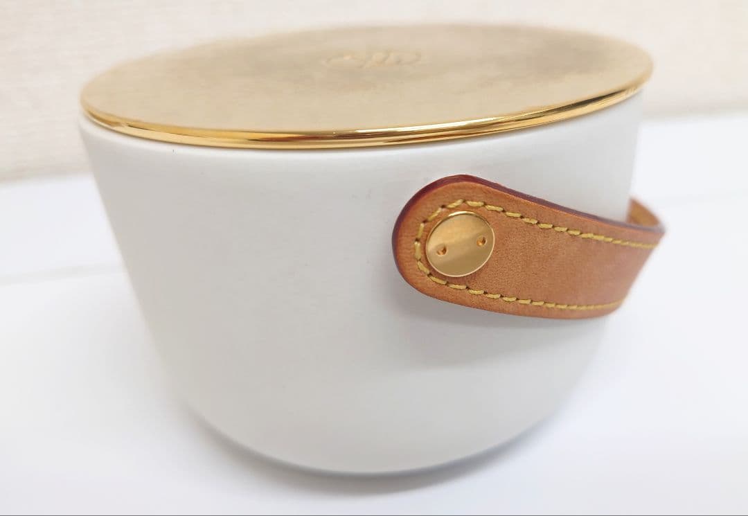 未使用　ルイヴィトン　ILE BLANCHE ミディアムキャンドル