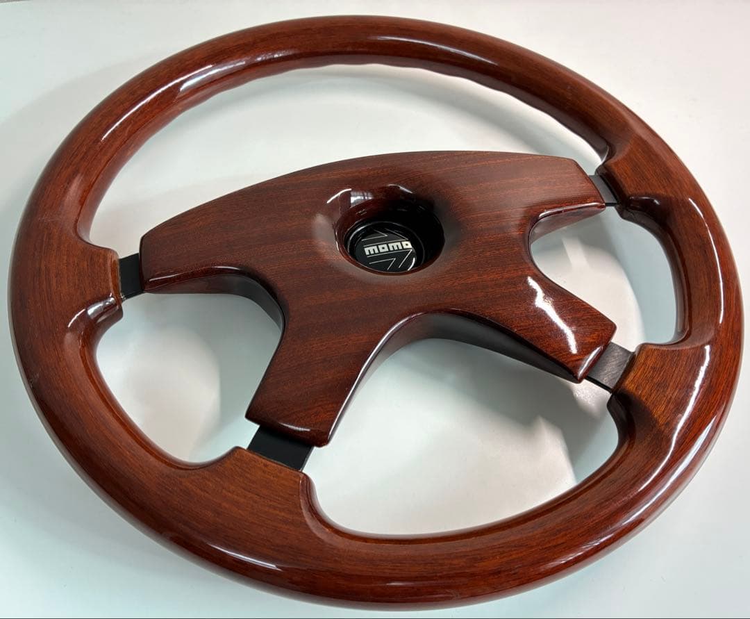 MOMO ホーンボタン ウッド ステアリング37cm/NARDI/イタルボランテ