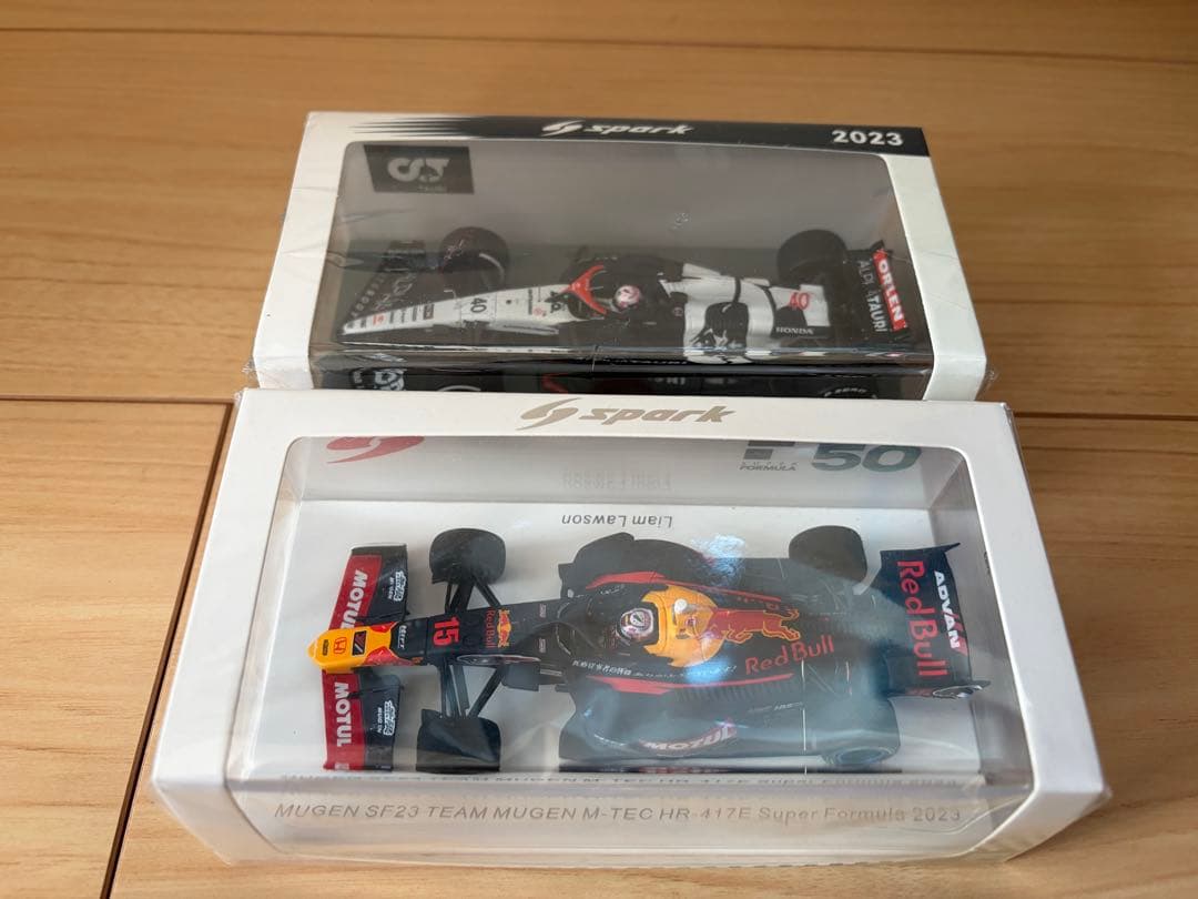 ミニカー Spark 1/43 Liam Lawson 2023 SF23 & AT04