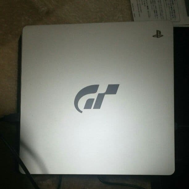 ＰＳ４グランツーリスモスポーツ同梱版