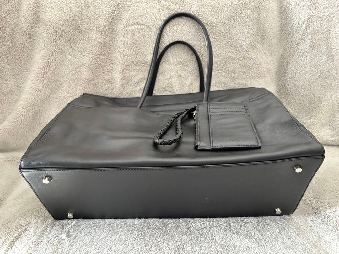 Hoaw. ブラックレザー　フラップボストンバッグ カードケース付き