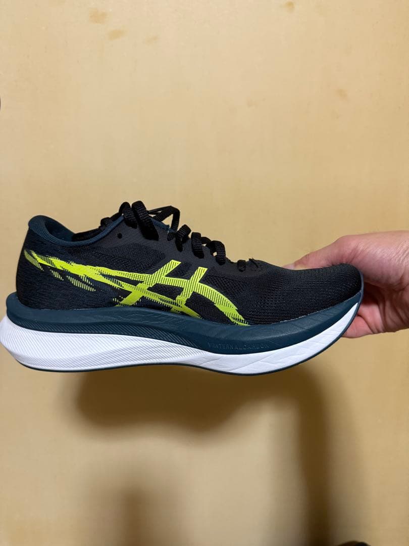 asics マジックスピード4 ネイビー/イエロー