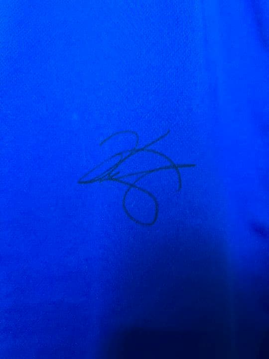 桃田賢斗選手　直筆サインTシャツ