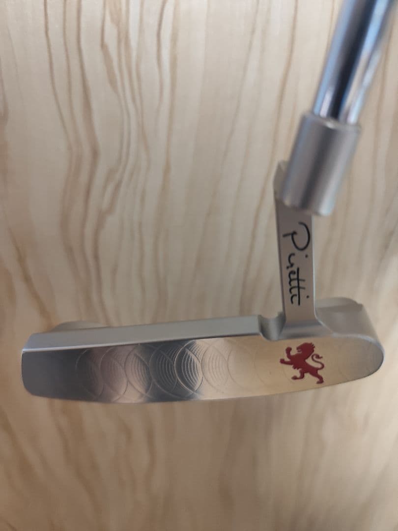 piretti　トライアンフ