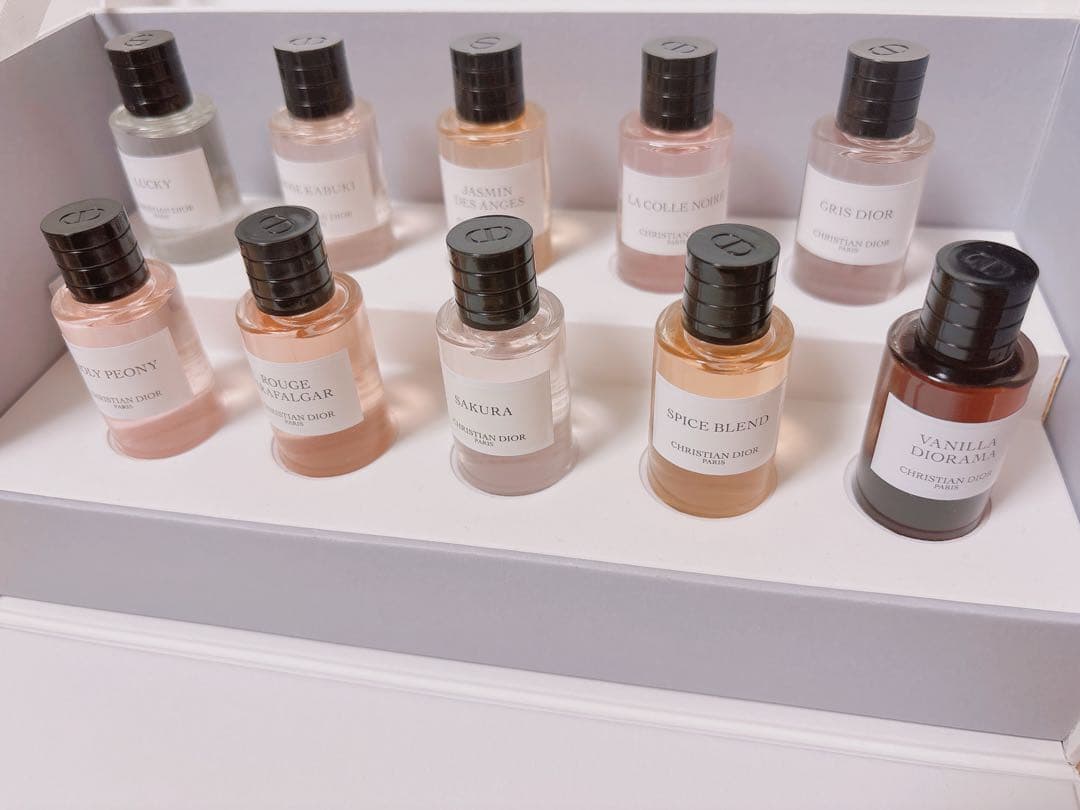 メゾンクリスチャンディオール　ミニチュアコレクション