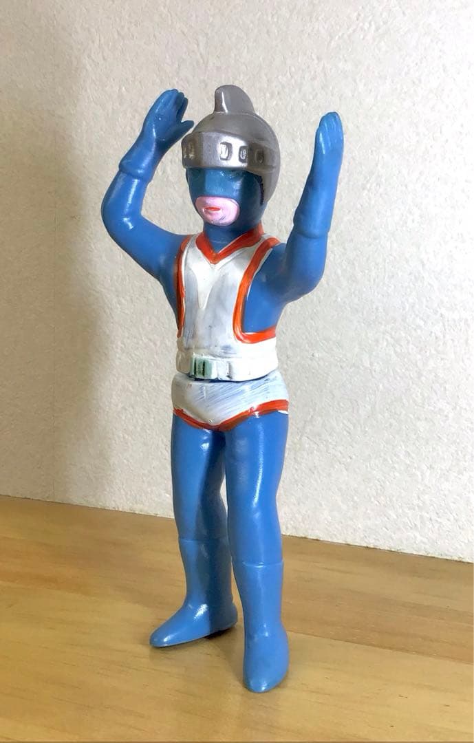 専用 お取り置きパチ シルバー仮面 ソフビ 人形 ミニソフビ 駄玩具 特撮 怪獣