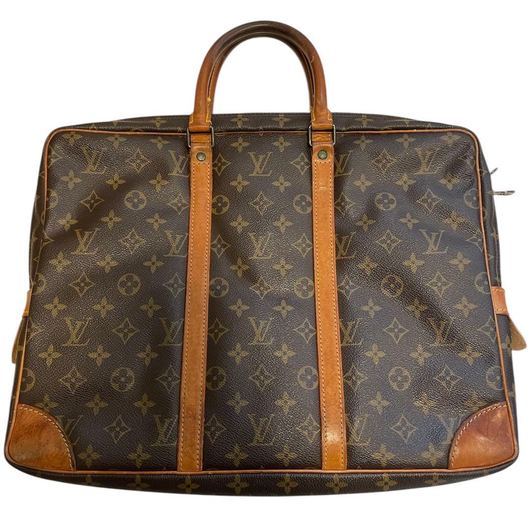 LOUIS VUITTON ポルト ドキュマン ヴォワヤージュ モノグラム