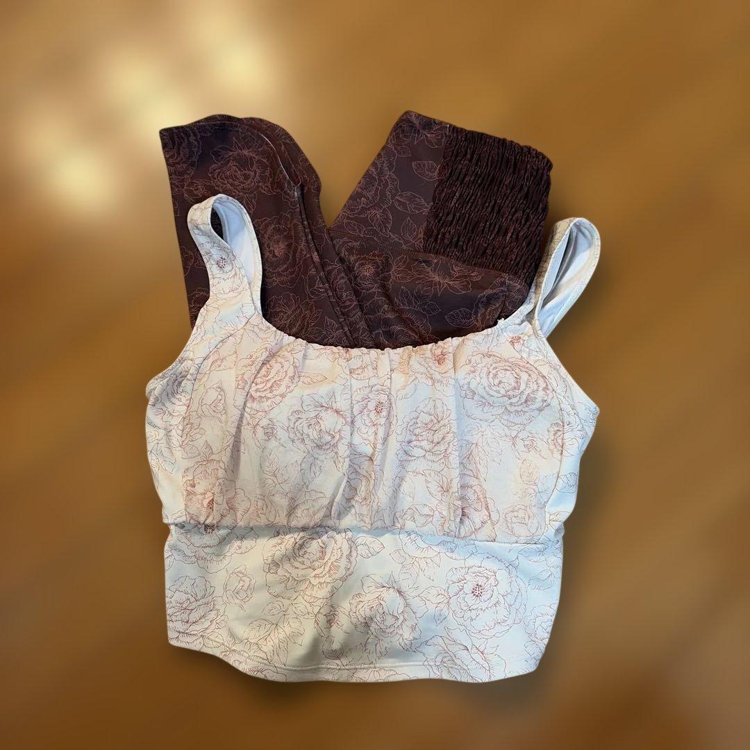 SUKALA 花柄 ヨガタンクトップ、スパッツ