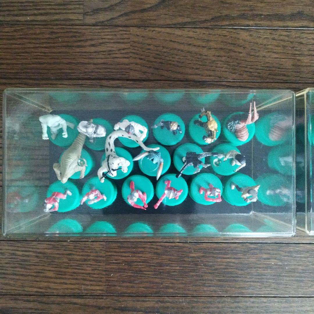 マ*ー様 【美品】ウルトラマンボトルキャップ　シークレット込み全２４種　三ツ矢サ