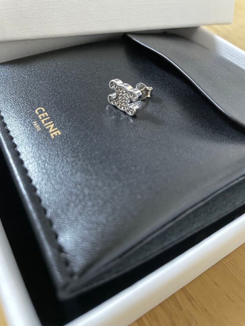CELINE ピアス　トリオンフ　片耳　新品未使用