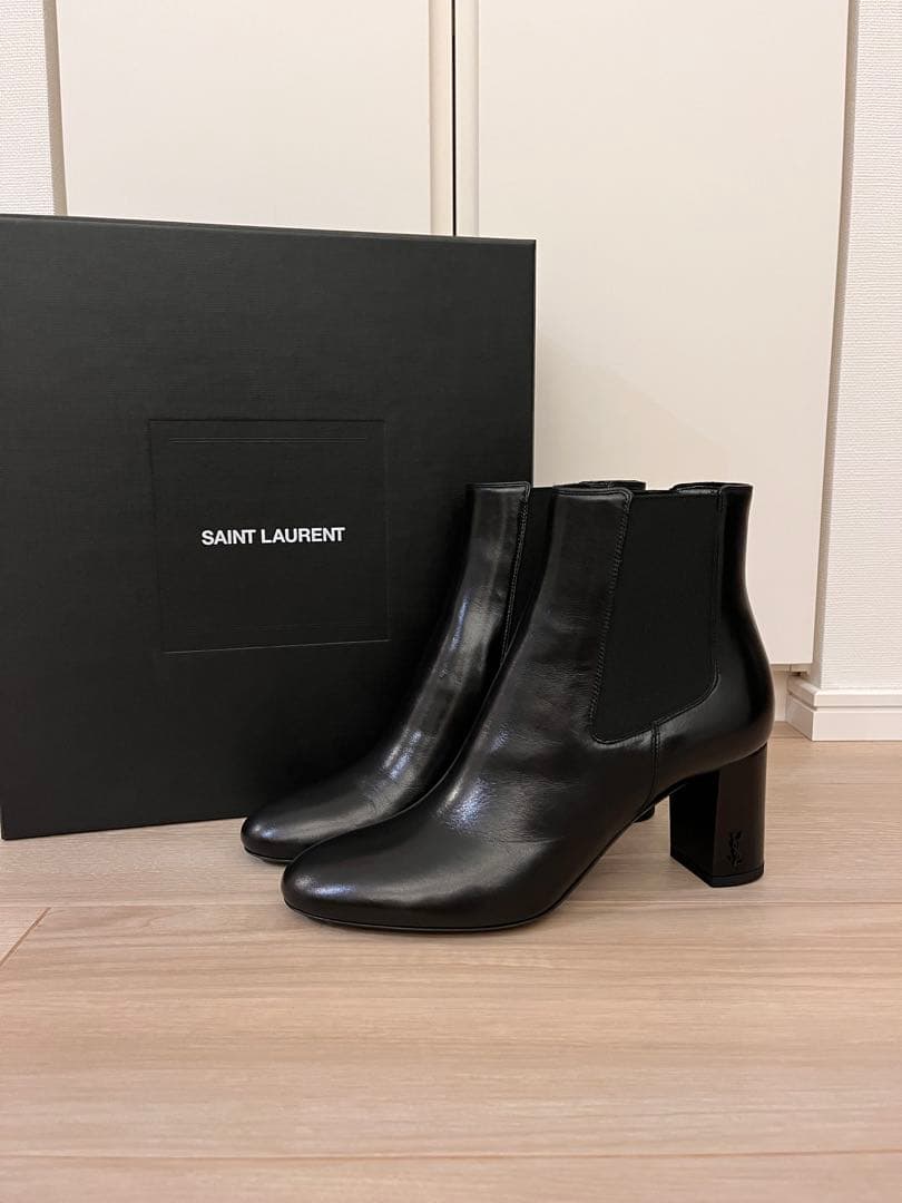 SAINT LAURENT ブラック サイドゴアブーツ