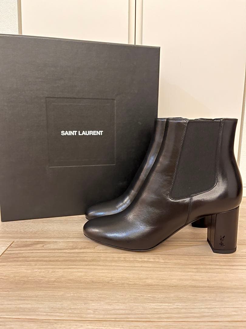 SAINT LAURENT ブラック サイドゴアブーツ