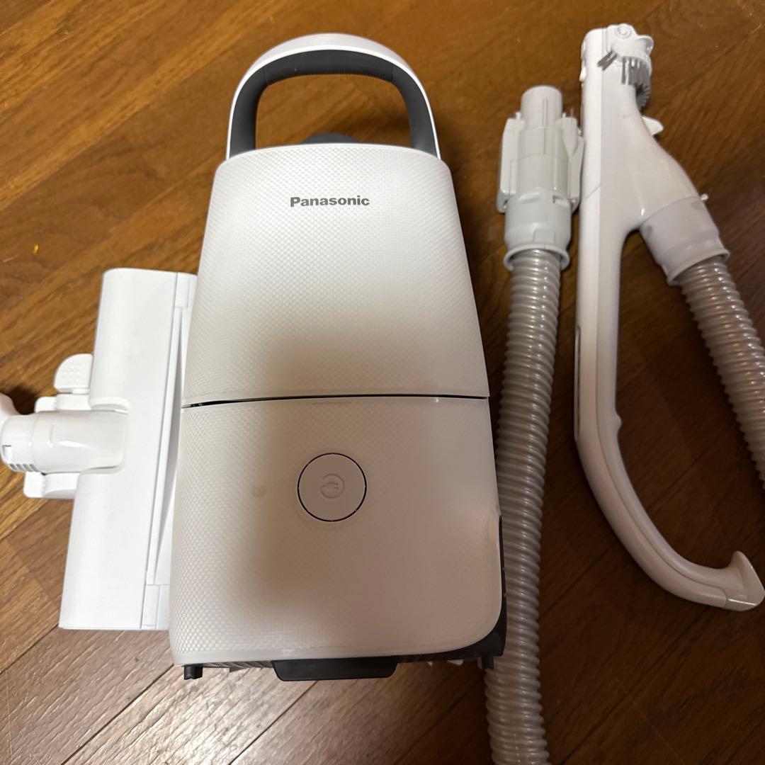 Panasonic キャニスター掃除機 本体2024年製