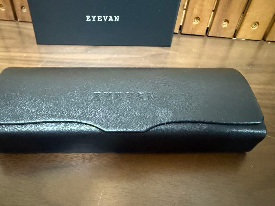 EYEVAN アイヴァン Arcadeサングラス ブラック ブルーレンズ