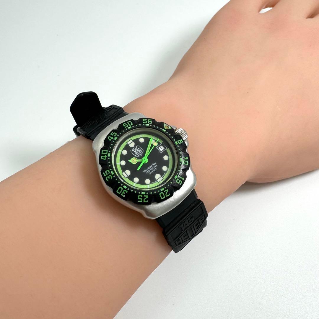 タグホイヤー 腕時計 プロフェッショナル200m 黒文字盤 レディース ラバー