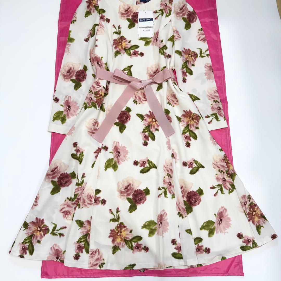 【新品タグ付き✨】エムズグレイシー　ワンピース　花柄 2024年　42