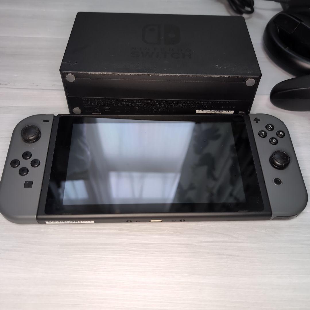 【中古】Nintendo Switch 本体 + コントローラ + 付属品セット