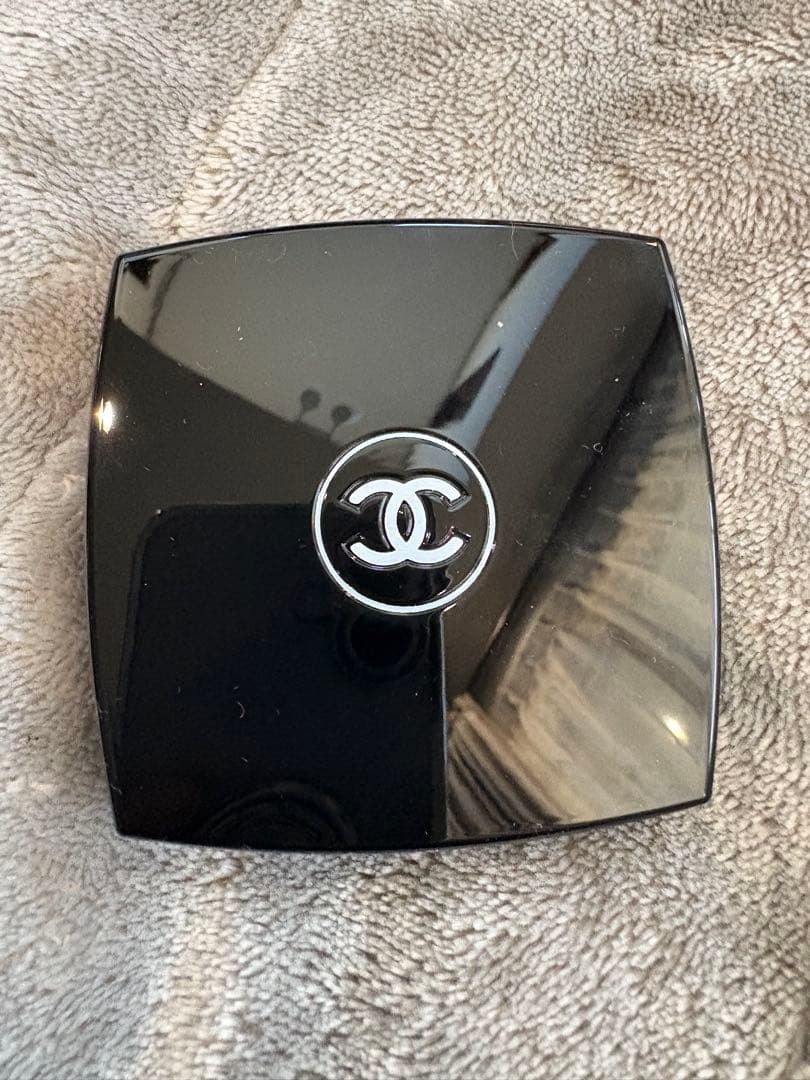 CHANELLESOMBRESTWEED アイシャドウパレット01ノベルティ付き