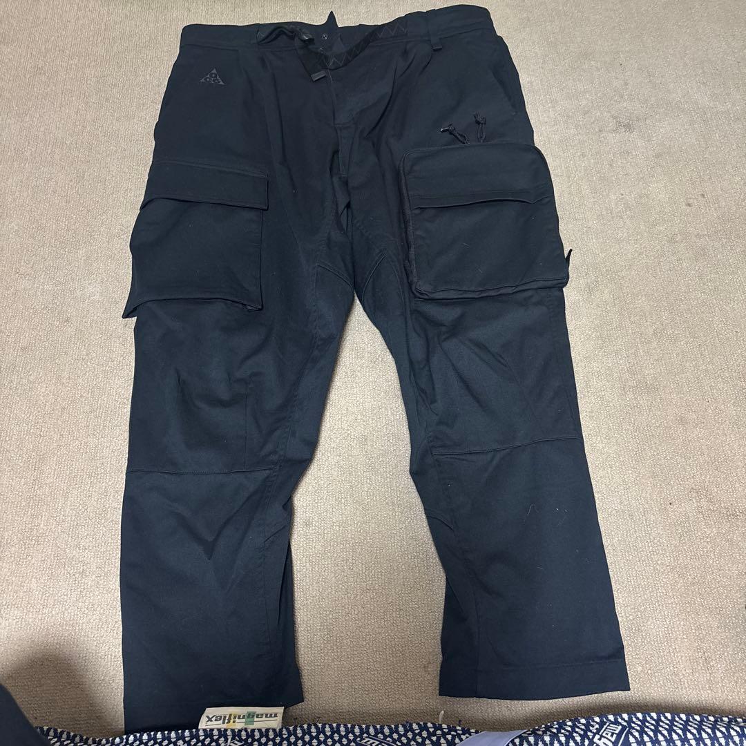 美品一回着用　ACG NIKE カーゴパンツ　ブラック　L