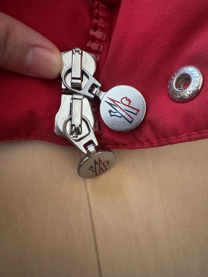 【専用】モンクレール ダウンベスト レッド