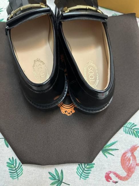 ダブルT レザー タッセル ローファー シューズ ブラック 37