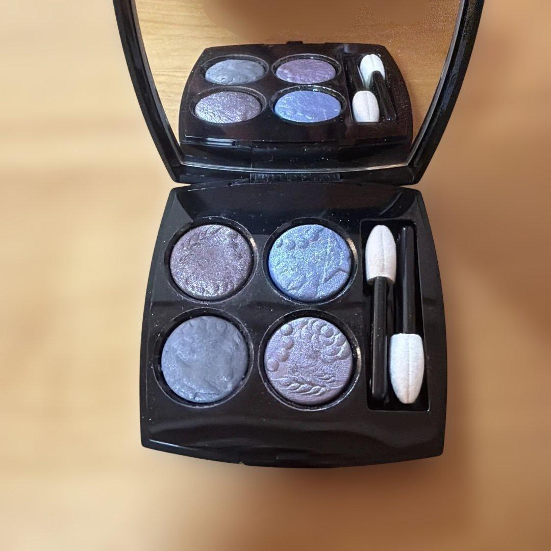 CHANEL レキャトルオンブル397 ニュイアストラル　箱あり