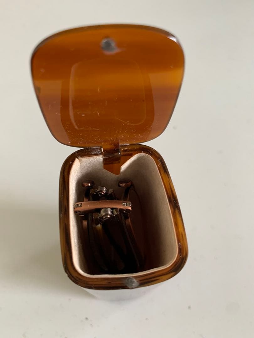 ブラウンフレームの度ありメガネ ケース付き