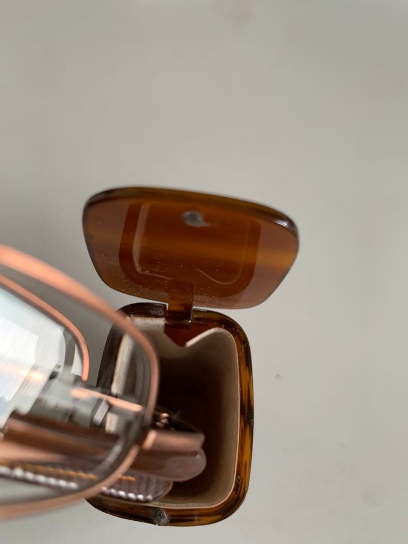 ブラウンフレームの度ありメガネ ケース付き