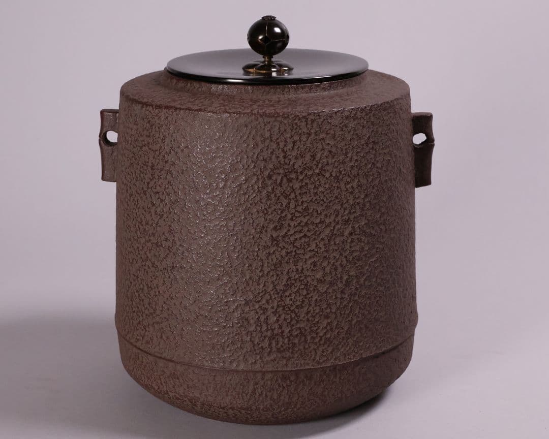 茶道具 釜師・佐藤清光 砂鉄 筒釜 共箱 風炉釜 吊釜 鉄釜【MA526】