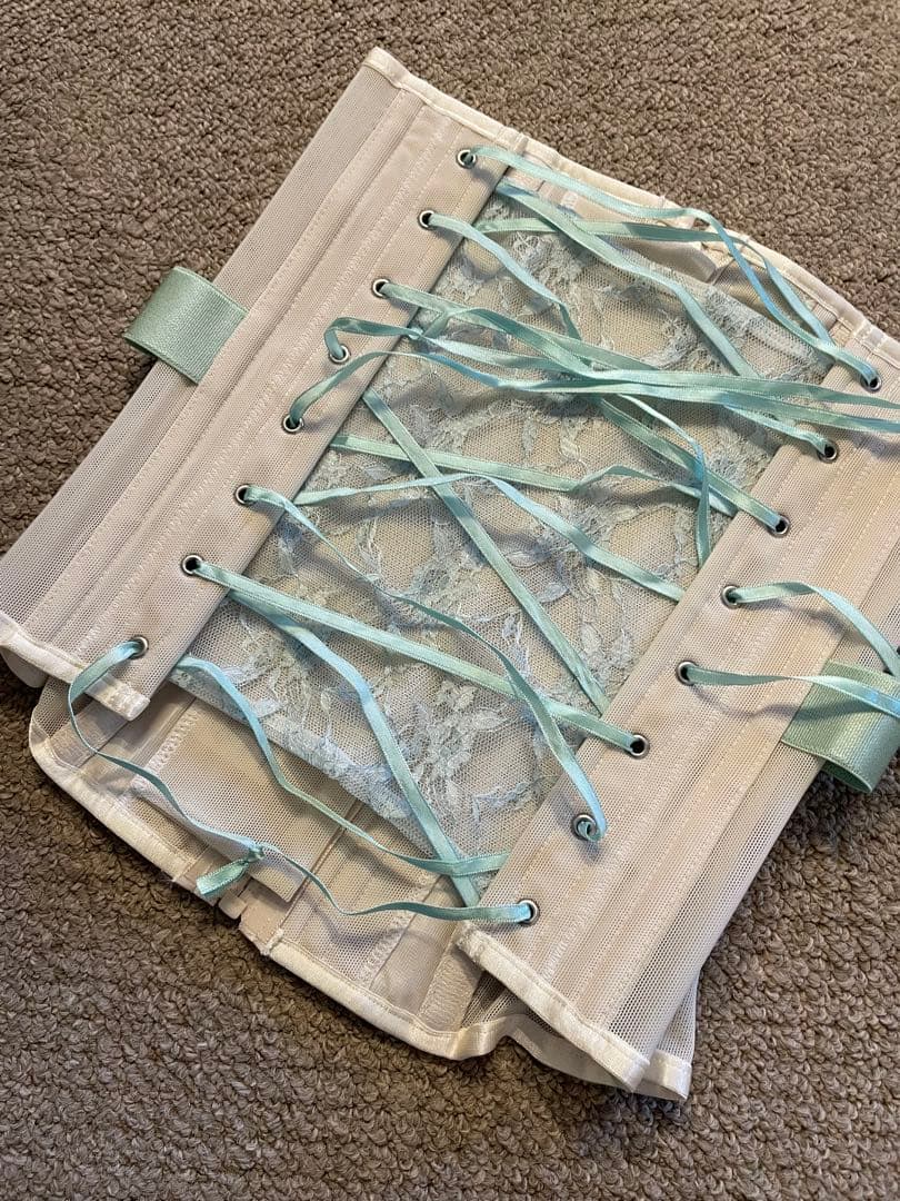 元鈴木さんのコルセット