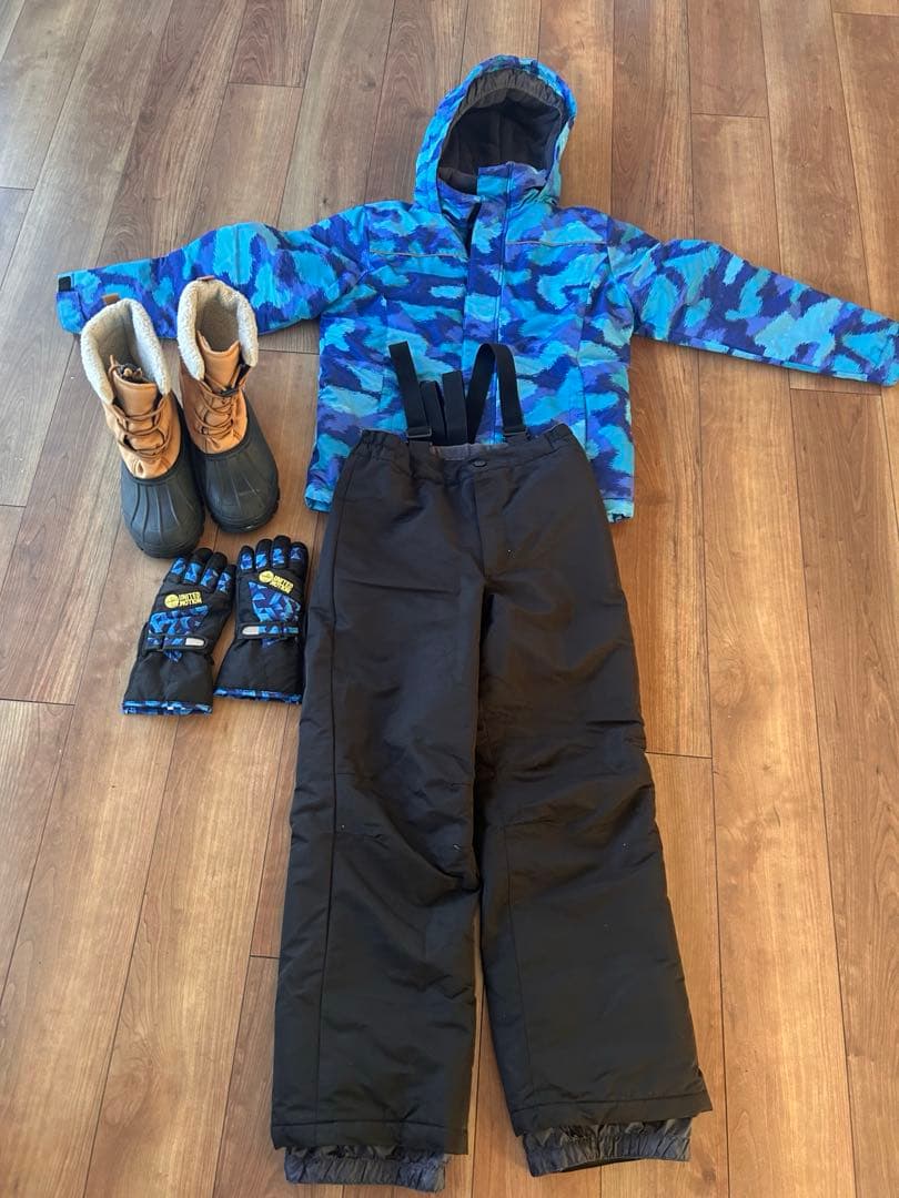 【クリーニング済】キッズスキーウェア150cm　ブーツ　手袋セット
