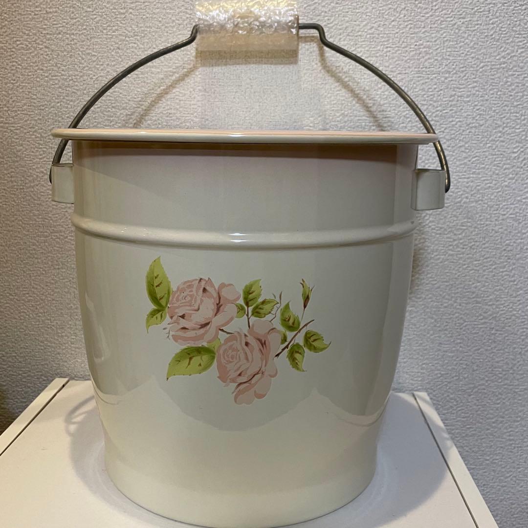 イマンダイアナローズ　蓋付きバケツ　　新品未使用　廃盤　レア　ホーロー