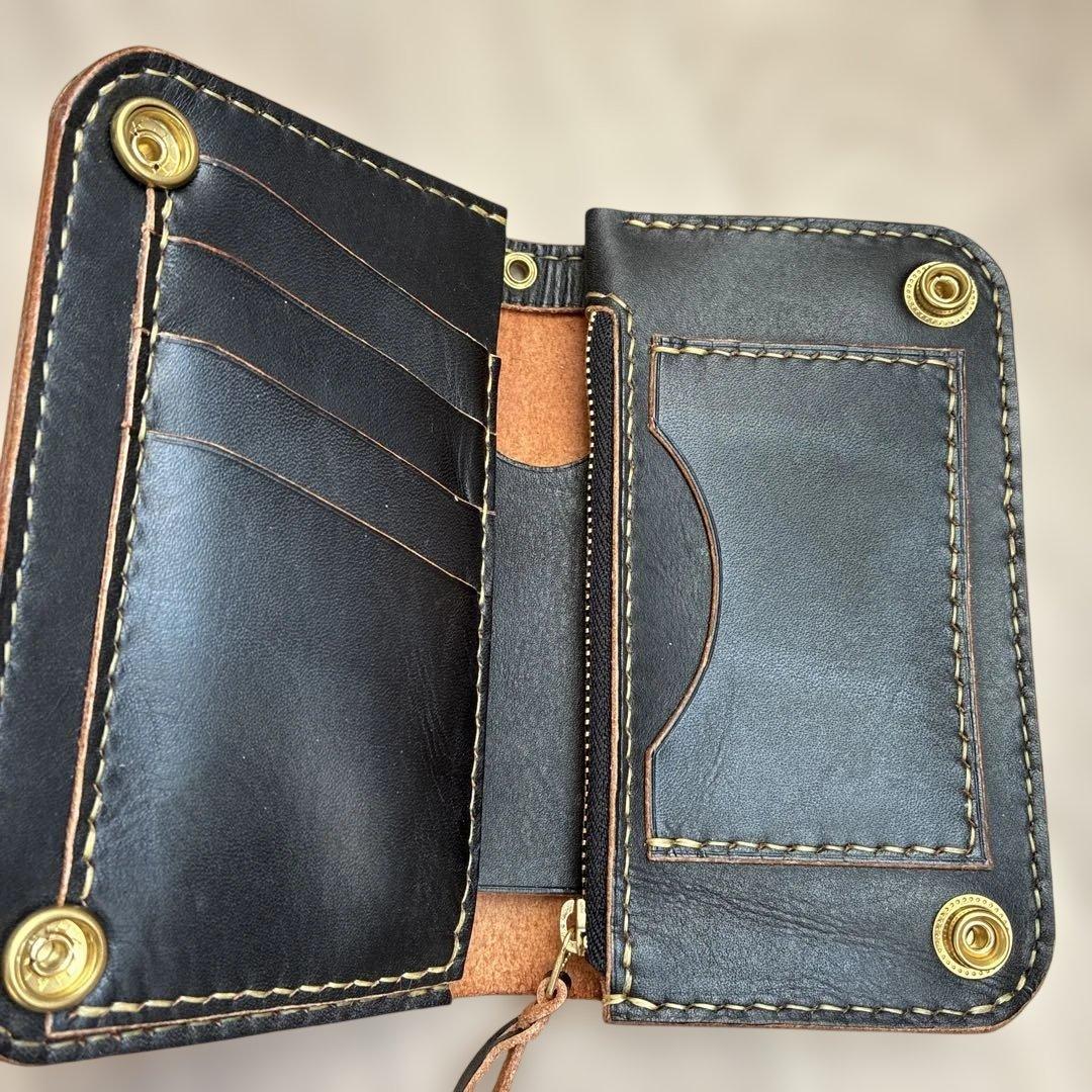 【茶芯ブラック】ミドルトラッカーウォレット　真鍮　お札を折らずに収納　タイプB