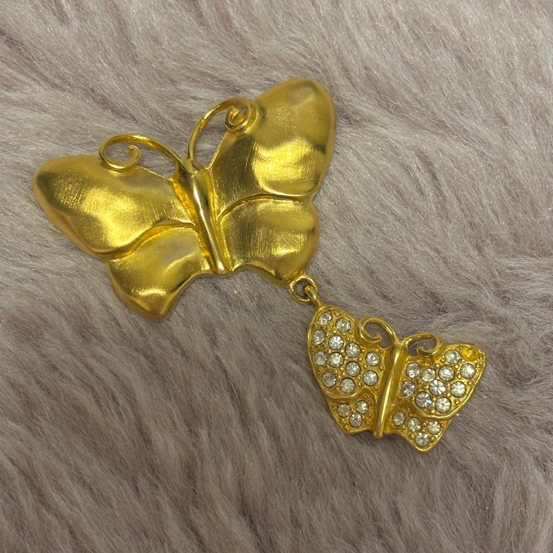 ジバンシー　ゴールド 蝶 ブローチ クリスタル付き　ストーン