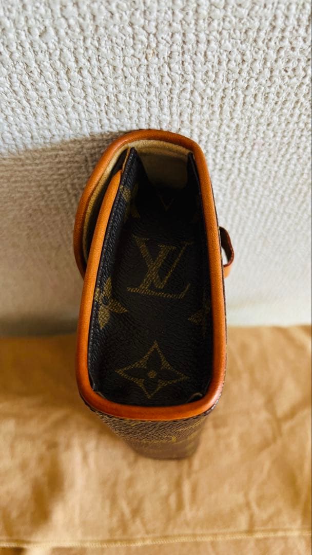 H*d様 匿名配送料込⭐︎LVモノグラム ポシェット フロランティーヌ