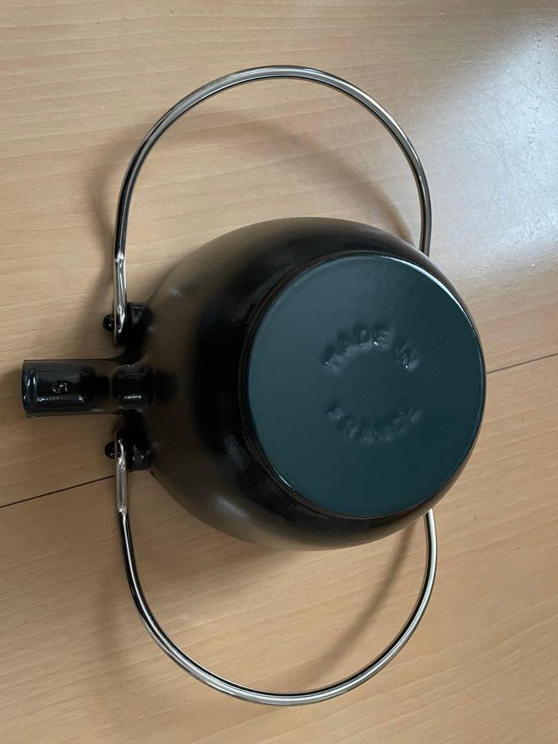美品　ストウブ　Staub ケトル　ラウンドティーポット　ブラック　黒