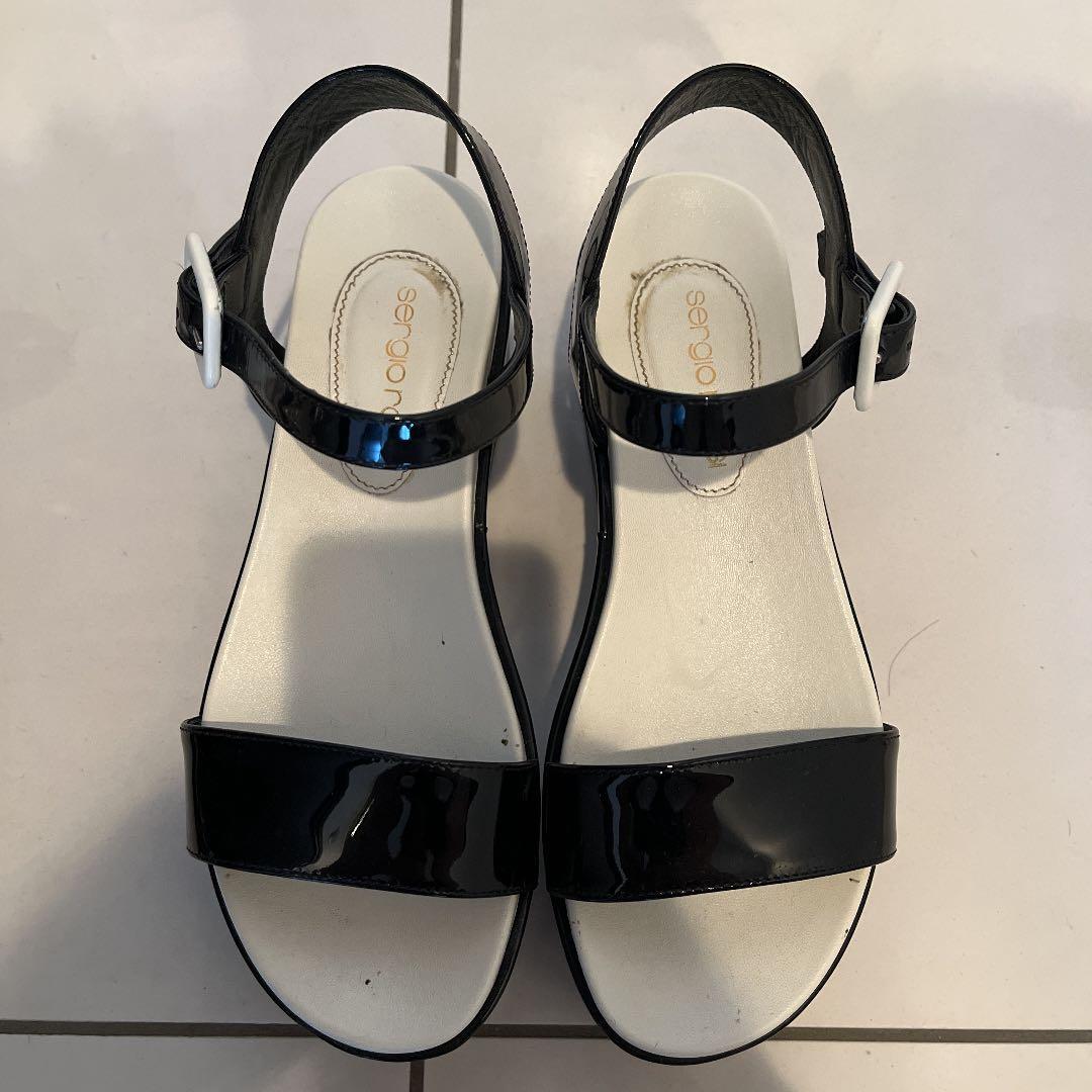 エナメル　サンダル パンプス